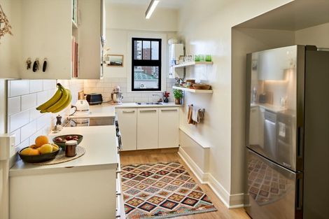 Photo of property in 4/24 Elizabeth Street, Mount Victoria, Wellington, 6011