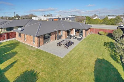 Photo of property in 45 Factory Road, Belfast, Christchurch, 8051