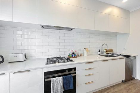 Photo of property in 10b Mawai Hakona Drive, Wallaceville, Upper Hutt, 5018
