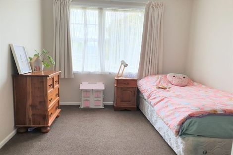 Photo of property in 37 Bonnie Glen Crescent, Ebdentown, Upper Hutt, 5018