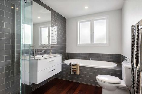 Photo of property in 4 Larchwood Avenue, Westmere, Auckland, 1022