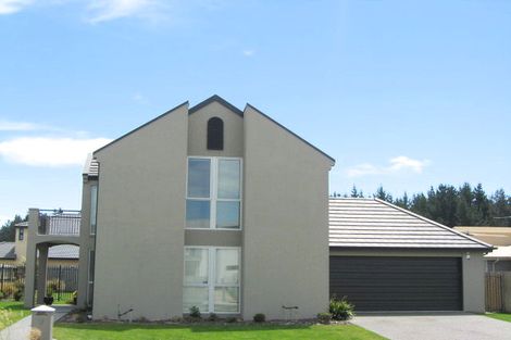 Photo of property in 2 Sandalwood Place, Waimairi Beach, Christchurch, 8083