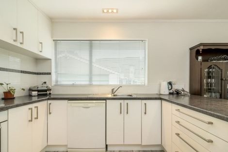 Photo of property in 17 Omega Place, Casebrook, Christchurch, 8051