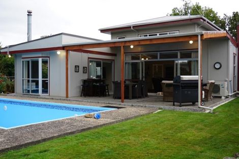 Photo of property in 188 Bartholomew Road, Levin, 5510