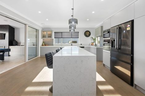 Photo of property in 19 Mike Smith Drive, Cambridge, 3434