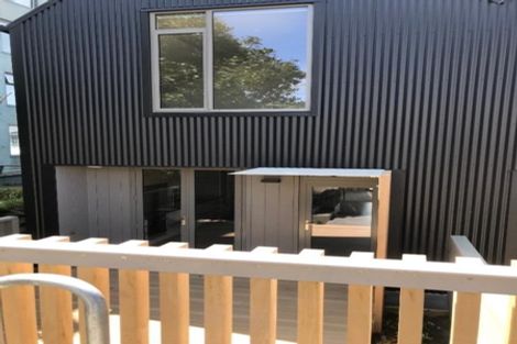 Photo of property in 383 Adelaide Road, Newtown, Wellington, 6021