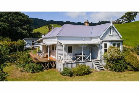 Photo of property in 150 Thames Coast Sh25 Road, Whakatete Bay, Thames, 3575