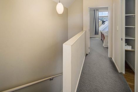 Photo of property in Pirie Street Townhouses, 27/35 Pirie Street, Mount Victoria, Wellington, 6011