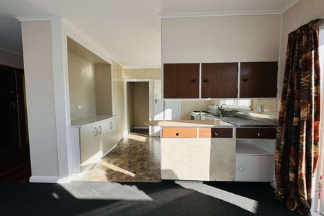 Photo of property in 5 Albert Street, Palmerston North, 4414