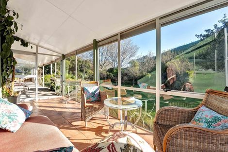 Photo of property in 71 Tarata Road, Inglewood, 4387