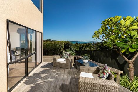 Photo of property in 1/10a Toroa Street, Torbay, Auckland, 0630