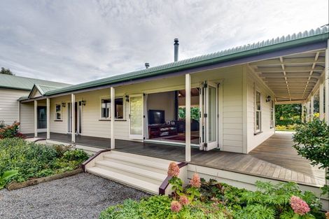 Photo of property in 2069 Pakowhai Road, Pakowhai, Napier, 4183