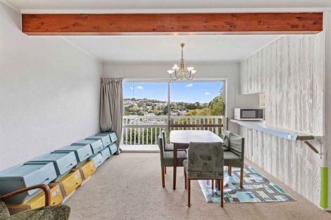 Photo of property in 20 Shanaway Rise, Hillcrest, Auckland, 0627