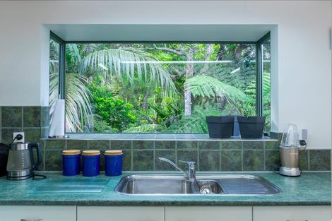 Photo of property in 153 Woodlands Park Road, Titirangi, Auckland, 0604