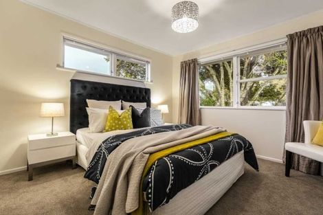 Photo of property in 9 Pendlebury Street, Green Bay, Auckland, 0604