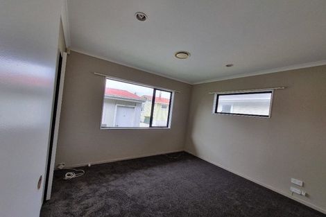Photo of property in 100a Cobham Crescent, Kelston, Auckland, 0602
