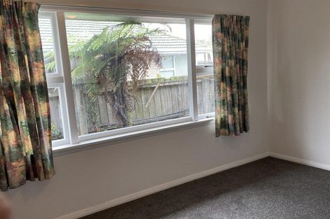 Photo of property in 19 Eglinton Street, Avondale, Christchurch, 8061