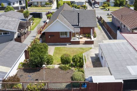 Photo of property in 10 Waratah Street, Avondale, Christchurch, 8061