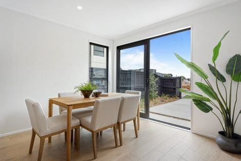 Photo of property in 24 Rauawa Lane, Hobsonville, 0616
