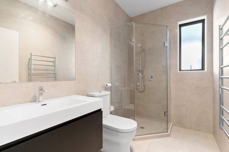 Photo of property in 11 Matisse Drive, West Harbour, Auckland, 0618