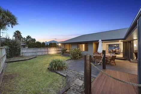 Photo of property in 8 Somerton Drive, Huntington, Hamilton, 3210