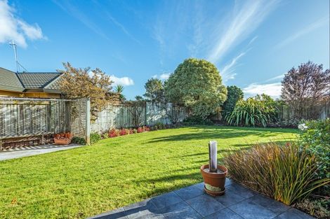 Photo of property in 10 Logan Place, Kelvin Grove, Palmerston North, 4414