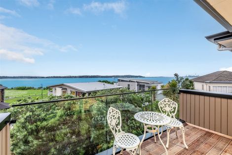 Photo of property in 16 Matau Rise, Te Atatu Peninsula, Auckland, 0610