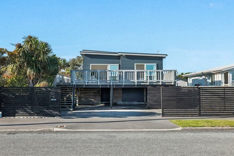 Photo of property in 387 Estuary Road, South New Brighton, Christchurch, 8062