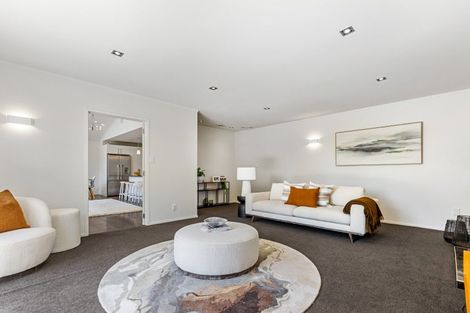 Photo of property in 10 Emily Lane, Greenhithe, Auckland, 0632