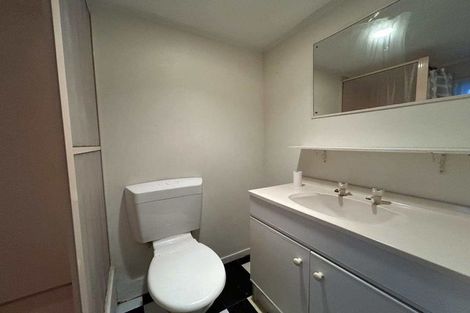 Photo of property in 36 Riverhills Avenue, Pakuranga Heights, Auckland, 2010