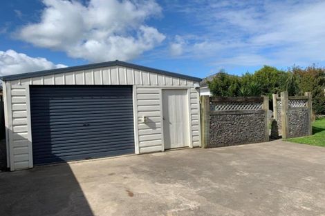 Photo of property in 2 Collins Street, Hawera, 4610