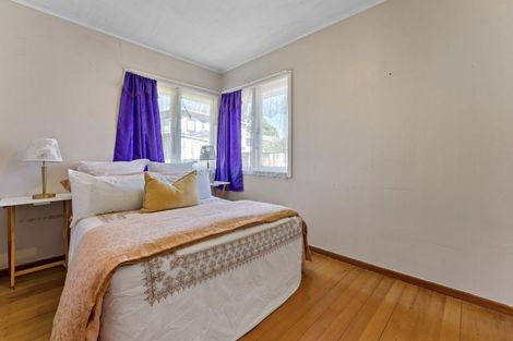 Photo of property in 4 Duncan Avenue, Te Atatu South, Auckland, 0610