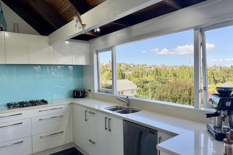 Photo of property in 52 Balmain Road, Chatswood, Auckland, 0626