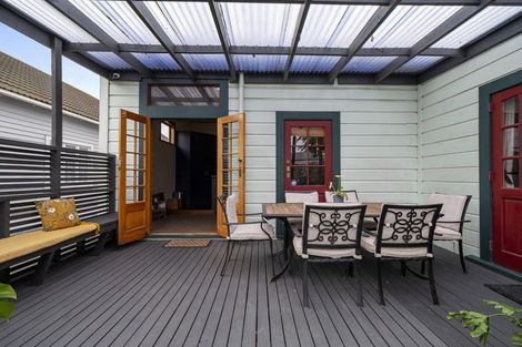 Photo of property in 298 Ruahine Street, Terrace End, Palmerston North, 4410