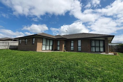 Photo of property in 11 Kilbryde Crescent, Pokeno, 2402