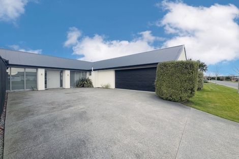 Photo of property in 20 Sequoia Way, Rangiora, 7400