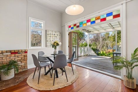 Photo of property in 5 Allenby Avenue, Devonport, Auckland, 0624