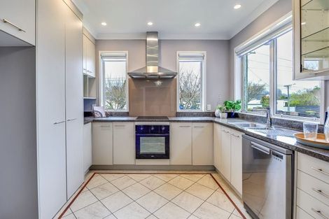 Photo of property in 51 Awatere Avenue, Beerescourt, Hamilton, 3200