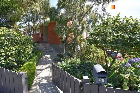 Photo of property in 28 Elwyn Crescent, Green Island, Dunedin, 9018