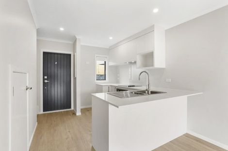 Photo of property in 2/125b Metcalfe Road, Ranui, Auckland, 0612