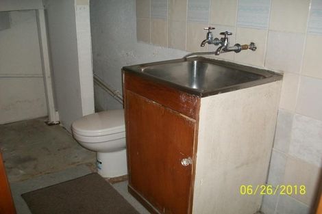 Photo of property in 40 Tomo Street, New Lynn, Auckland, 0600