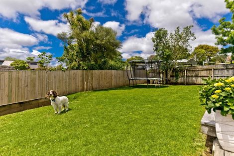Photo of property in 8 Isobel Road, Greenhithe, Auckland, 0632