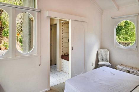 Photo of property in 30 Ferry Road, Days Bay, Lower Hutt, 5013