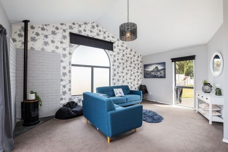 Photo of property in 68 Branch Road, Highlands Park, New Plymouth, 4312