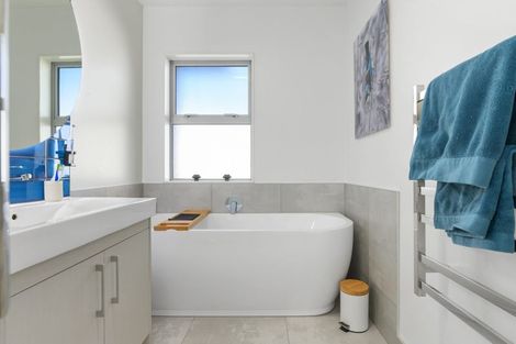 Photo of property in 2 Hawtry Lane, Flagstaff, Hamilton, 3210