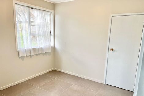 Photo of property in 13 Spinella Drive, Bayview, Auckland, 0629