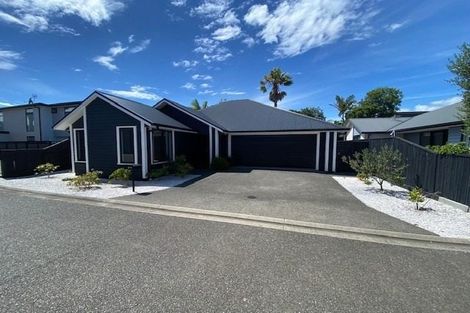 Photo of property in 4 Haneanea Way, Papamoa Beach, Papamoa, 3118