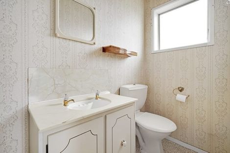 Photo of property in 16 Taitua Drive, Te Atatu South, Auckland, 0610