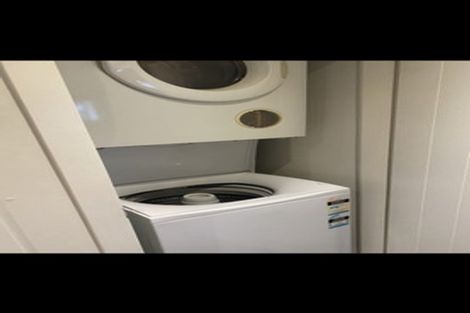 Photo of property in 98 Wadestown Road, Wadestown, Wellington, 6012