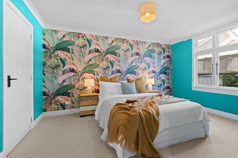 Photo of property in 1047 Whangaparaoa Road, Tindalls Beach, Whangaparaoa, 0930